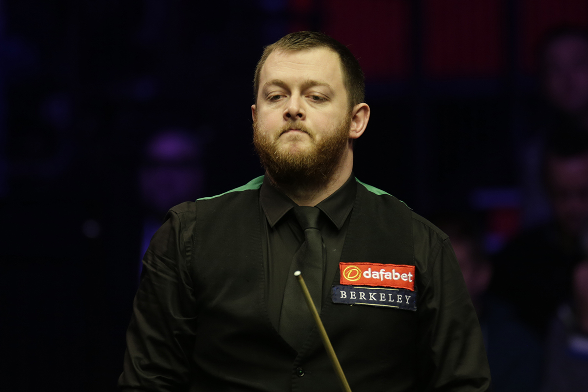 成为全场瞩 成为全场瞩